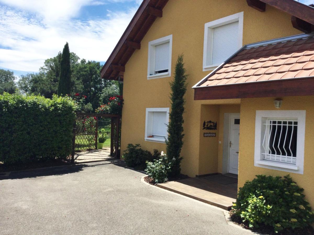 Location Chambres Le Panorama - Aeroport Geneve - Pays De Gex Chevry  Esterno foto